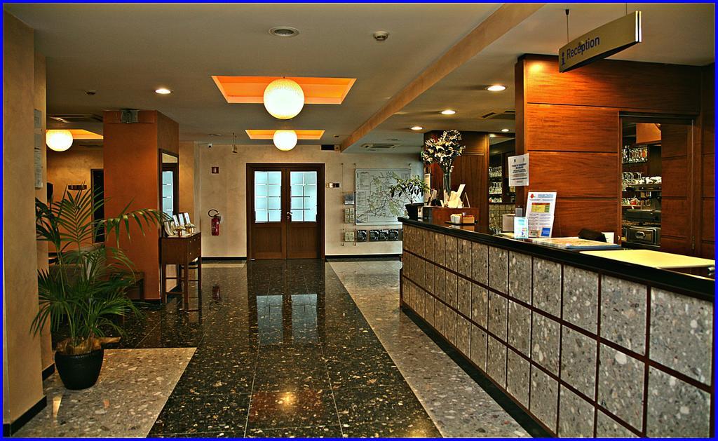Hotel Meeting Ciampino Zewnętrze zdjęcie